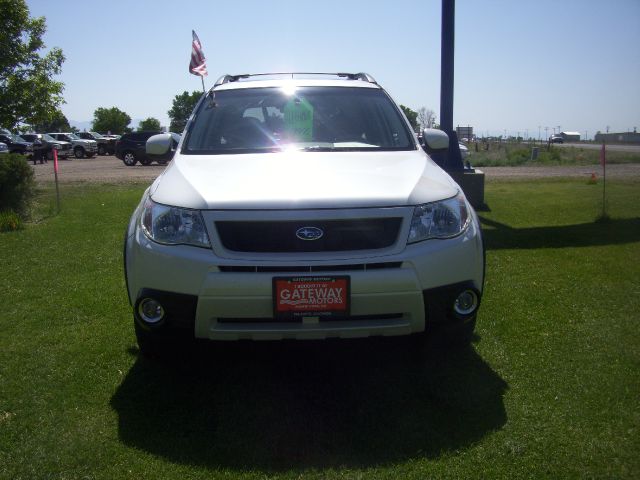 Subaru Forester 2010 photo 4