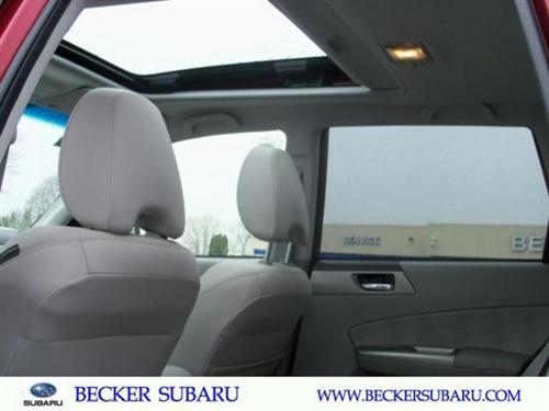 Subaru Forester 2010 photo 3
