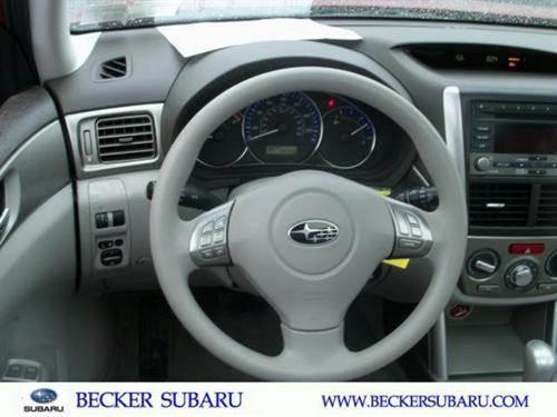 Subaru Forester 2010 photo 4