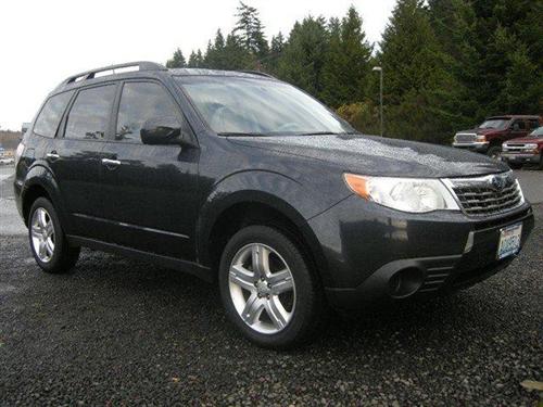 Subaru Forester 2010 photo 2