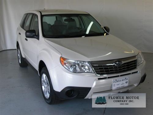 Subaru Forester 2010 photo 2