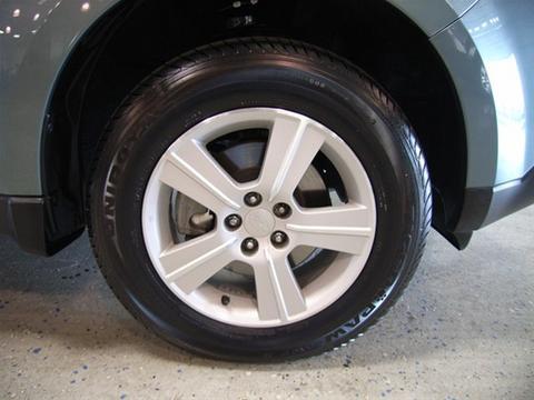 Subaru Forester 2010 photo 1