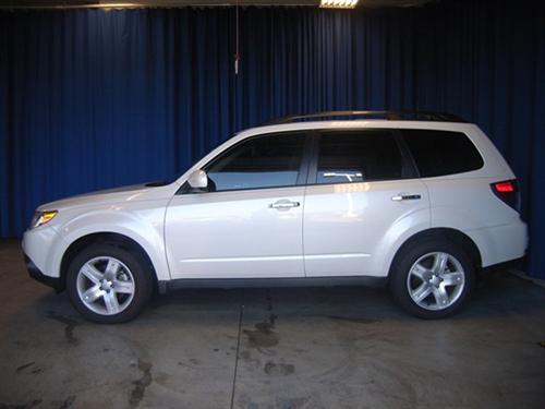 Subaru Forester 2010 photo 4