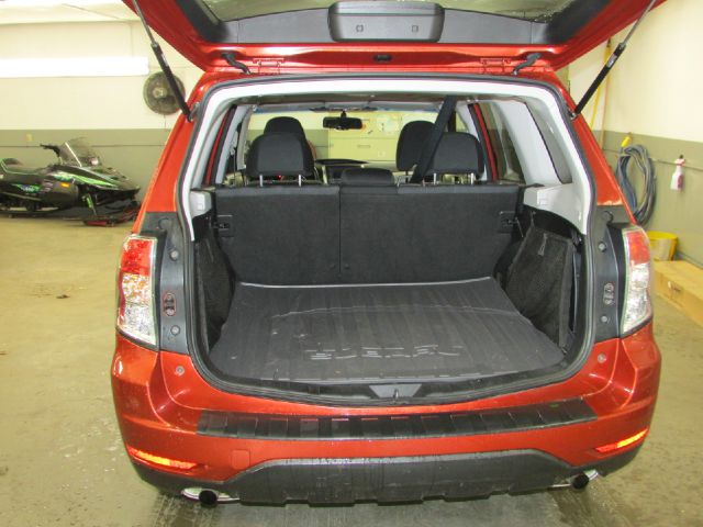 Subaru Forester 2010 photo 4