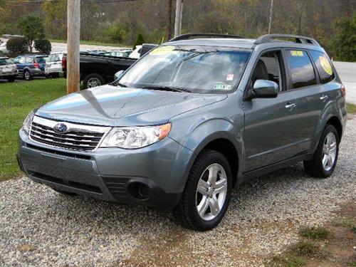 Subaru Forester 2010 photo 2