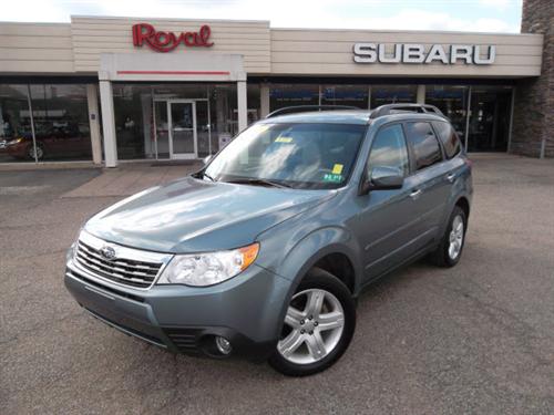 Subaru Forester 2010 photo 1