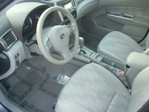 Subaru Forester 2010 photo 4