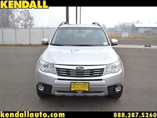 Subaru Forester 2010 photo 1