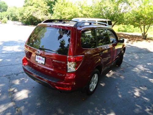 Subaru Forester 2010 photo 2