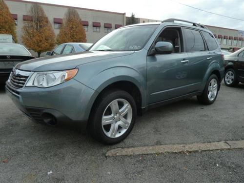Subaru Forester 2010 photo 1