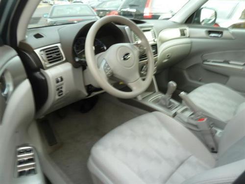 Subaru Forester 2010 photo 3
