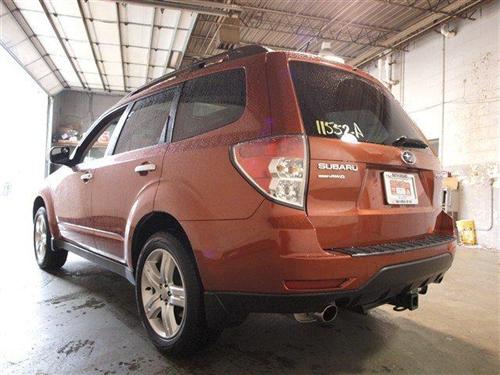 Subaru Forester 2010 photo 1