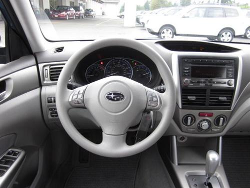 Subaru Forester 2010 photo 3