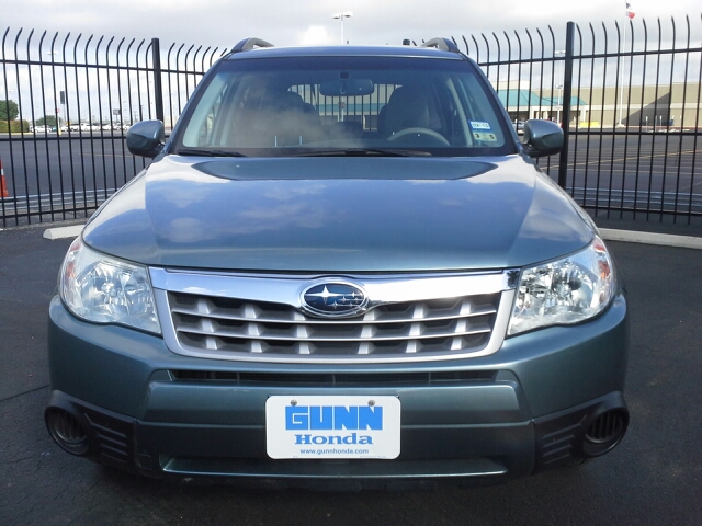 Subaru Forester 2011 photo 3