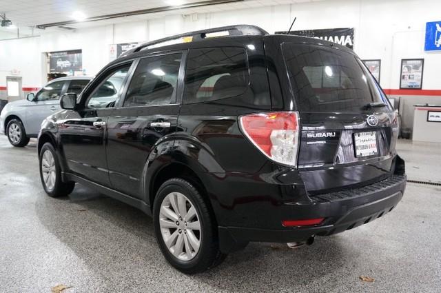 Subaru Forester 2011 photo 2