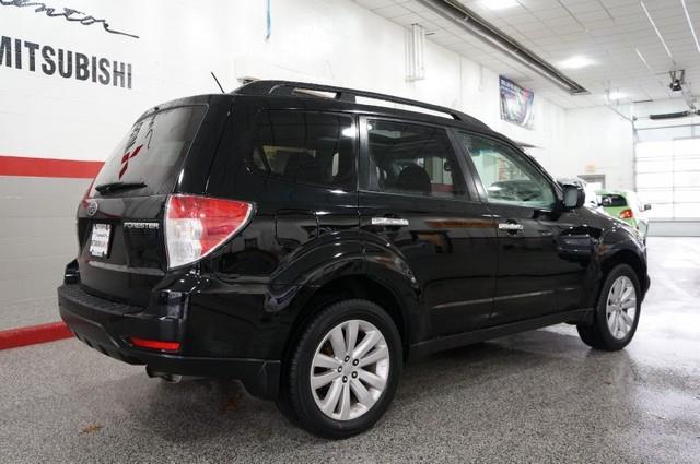 Subaru Forester 2011 photo 3