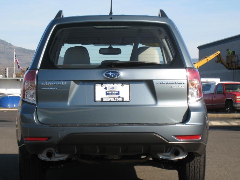 Subaru Forester 2012 photo 2