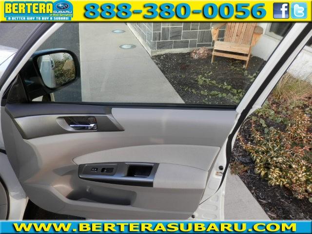 Subaru Forester 2012 photo 4