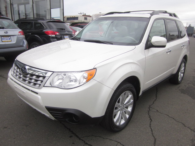 Subaru Forester 2012 photo 2