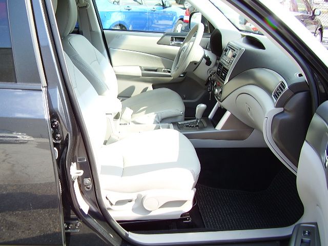 Subaru Forester 2012 photo 3
