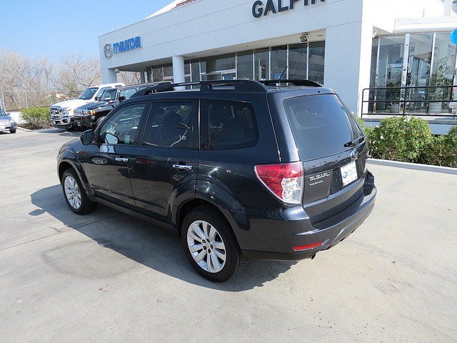 Subaru Forester 2012 photo 1