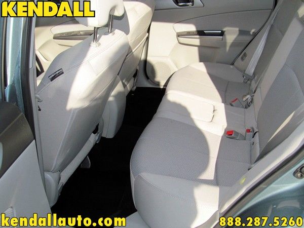 Subaru Forester 2012 photo 2