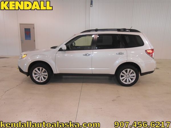 Subaru Forester 2012 photo 3