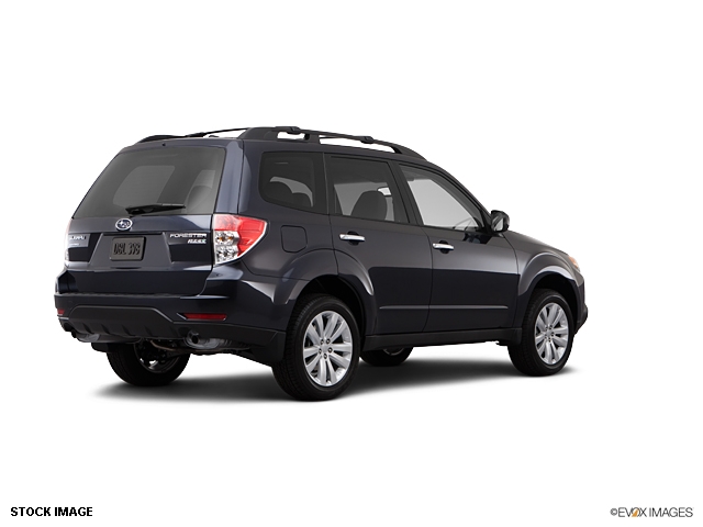 Subaru Forester 2012 photo 2
