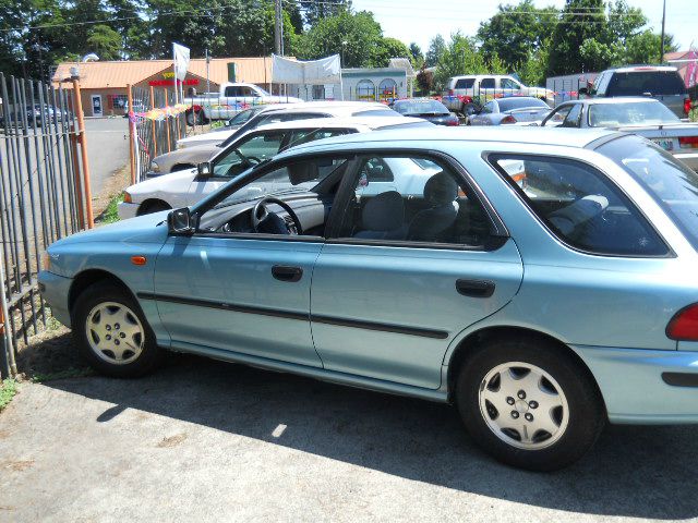 Subaru Impreza 1993 photo 2