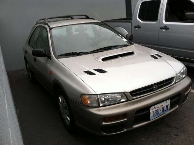 Subaru Impreza 1999 photo 1