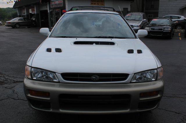 Subaru Impreza 2000 photo 8