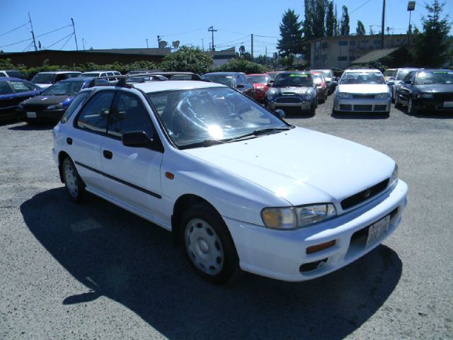 Subaru Impreza 2000 photo 3