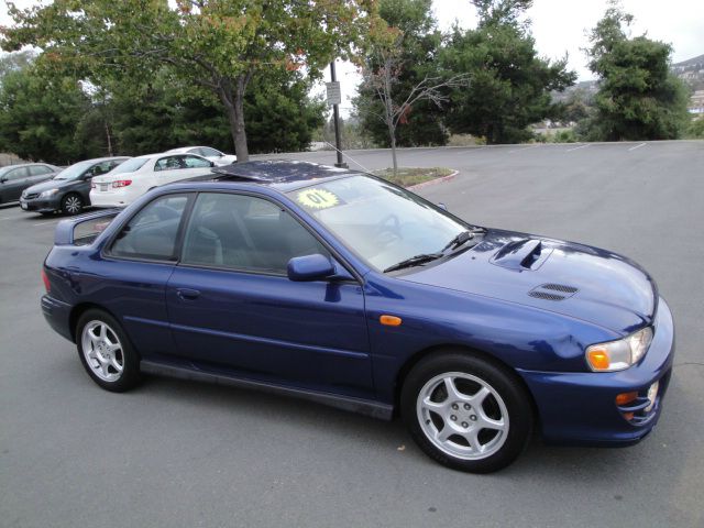 Subaru Impreza 2001 photo 0