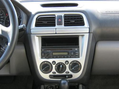 Subaru Impreza 2002 photo 4