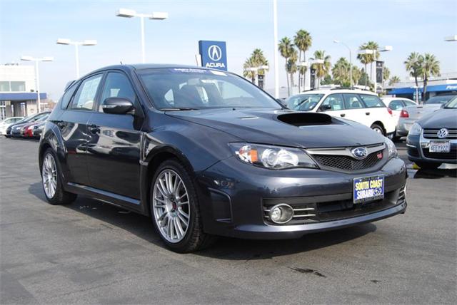 Subaru Impreza Awd-2nd Bench-sunroof-newer Tires-6 CD Other