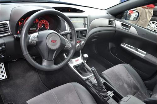 Subaru Impreza Awd-2nd Bench-sunroof-newer Tires-6 CD Other