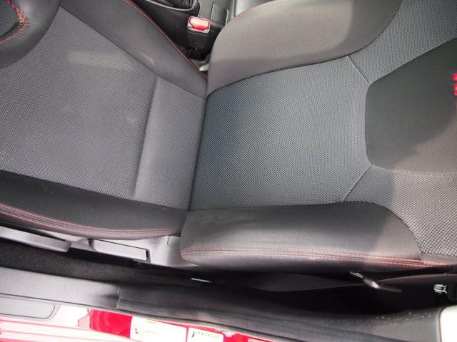 Subaru Impreza 2010 photo 16