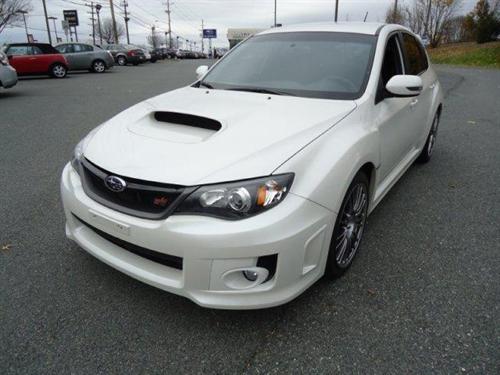 Subaru Impreza Awd-2nd Bench-sunroof-newer Tires-6 CD Other