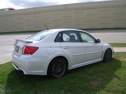 Subaru Impreza 2011 photo 3