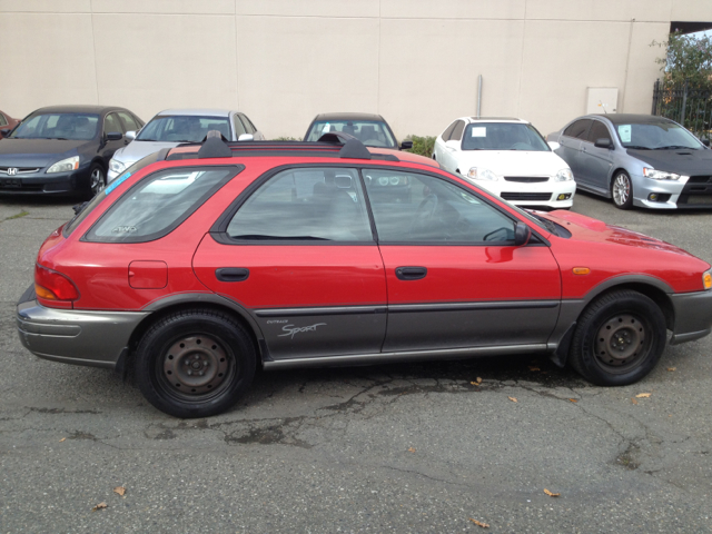 Subaru Impreza Wagon 1999 photo 1