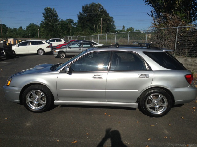 Subaru Impreza Wagon 2004 photo 1