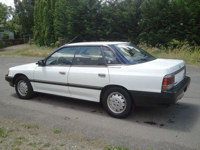 Subaru Legacy 1990 photo 3