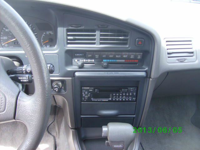 Subaru Legacy 1991 photo 1