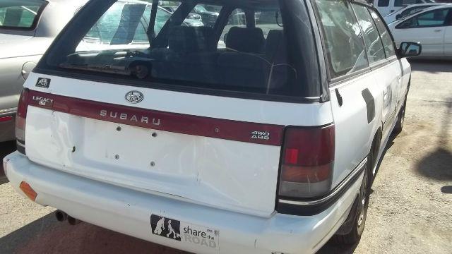 Subaru Legacy 1991 photo 4
