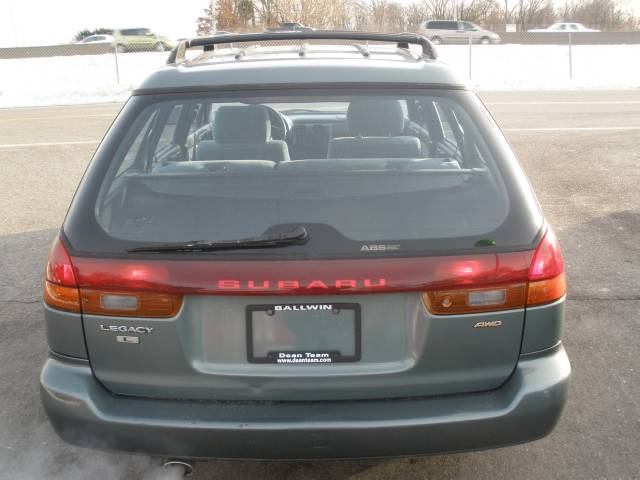 Subaru Legacy 1996 photo 3
