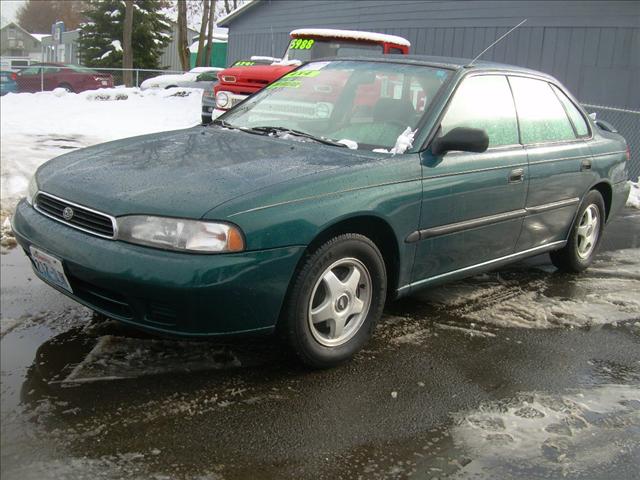 Subaru Legacy ESi Sedan