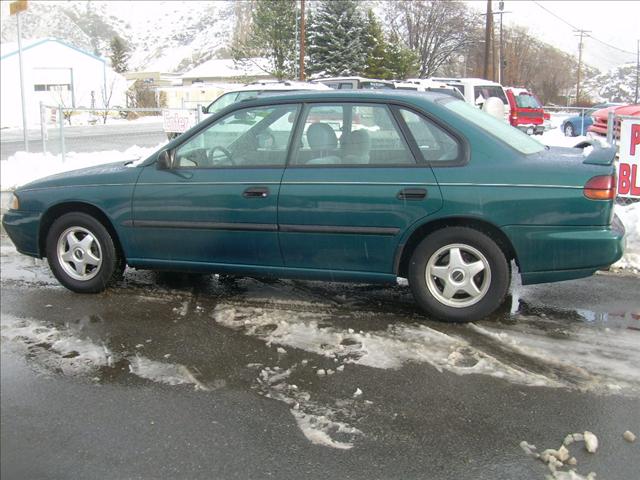 Subaru Legacy 1996 photo 2