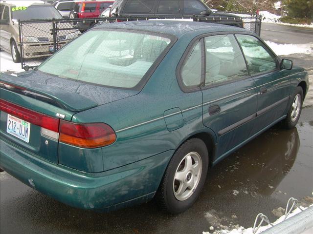 Subaru Legacy 1996 photo 4