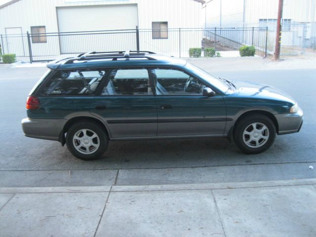 Subaru Legacy 1996 photo 4