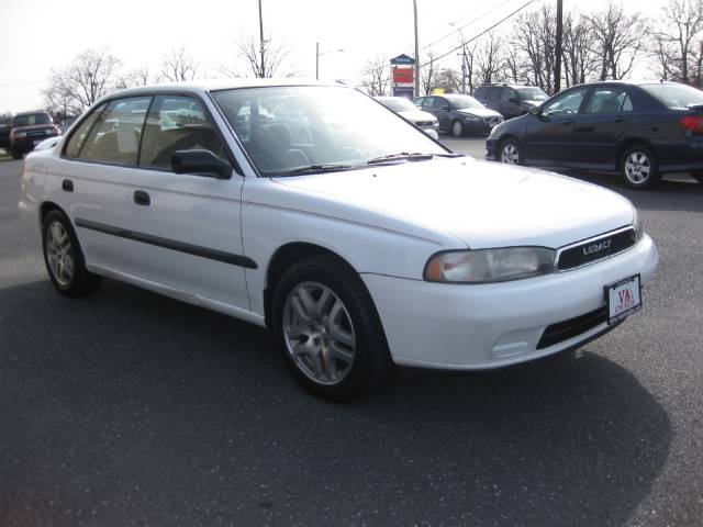 Subaru Legacy 1996 photo 1